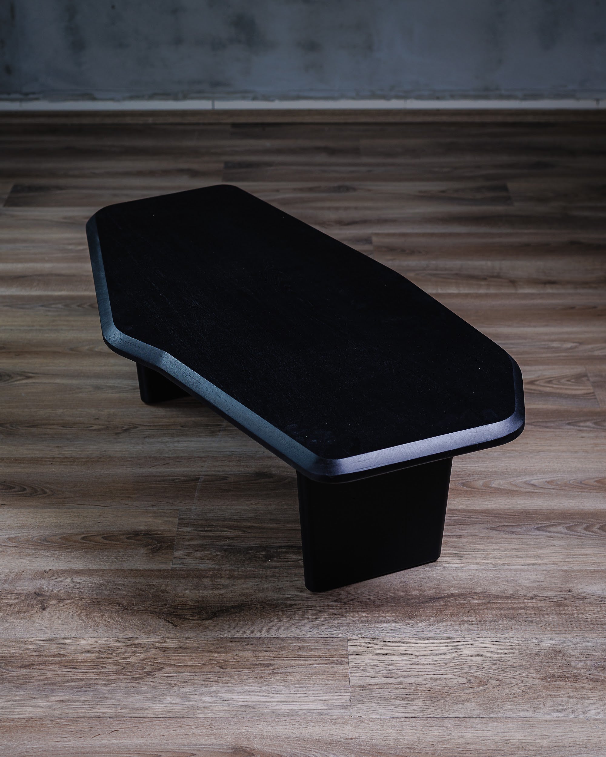 Mesa de Centro Volterra en Roble Negro