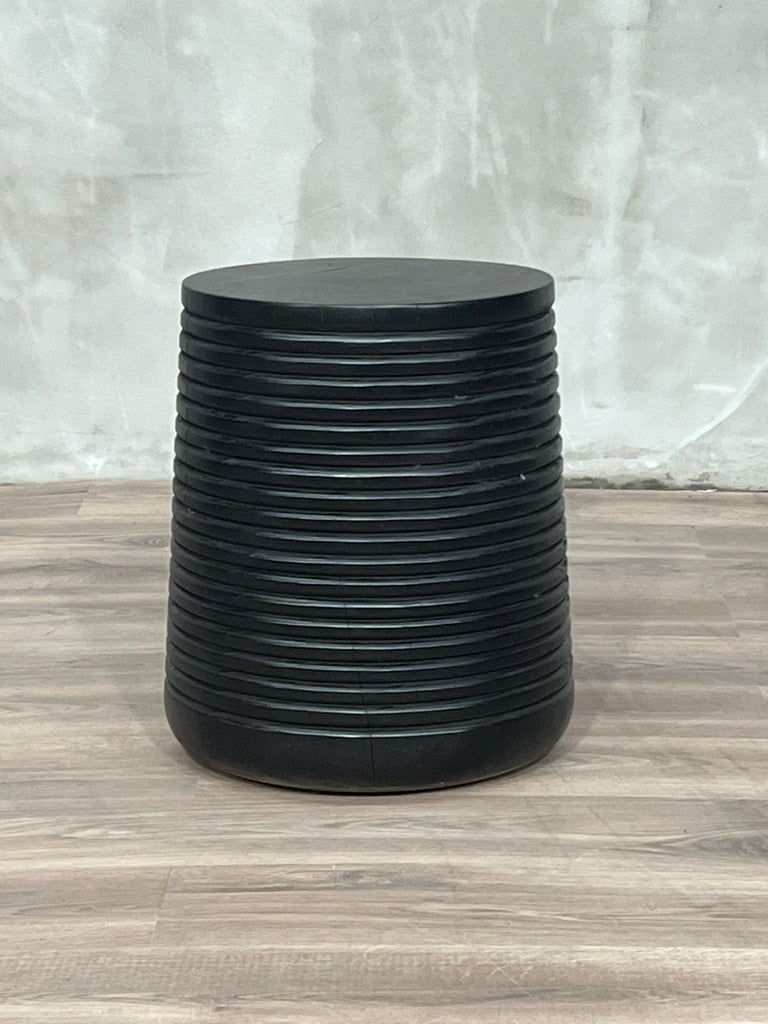 Mesa Lateral Martiri