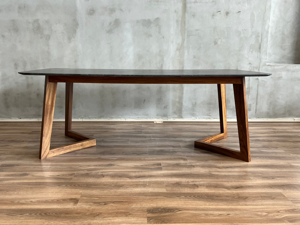 Comedor Metz Parota y Granito