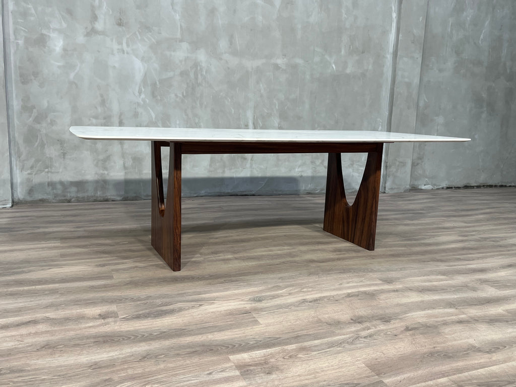 Comedor Turin Parota y Cuarzo