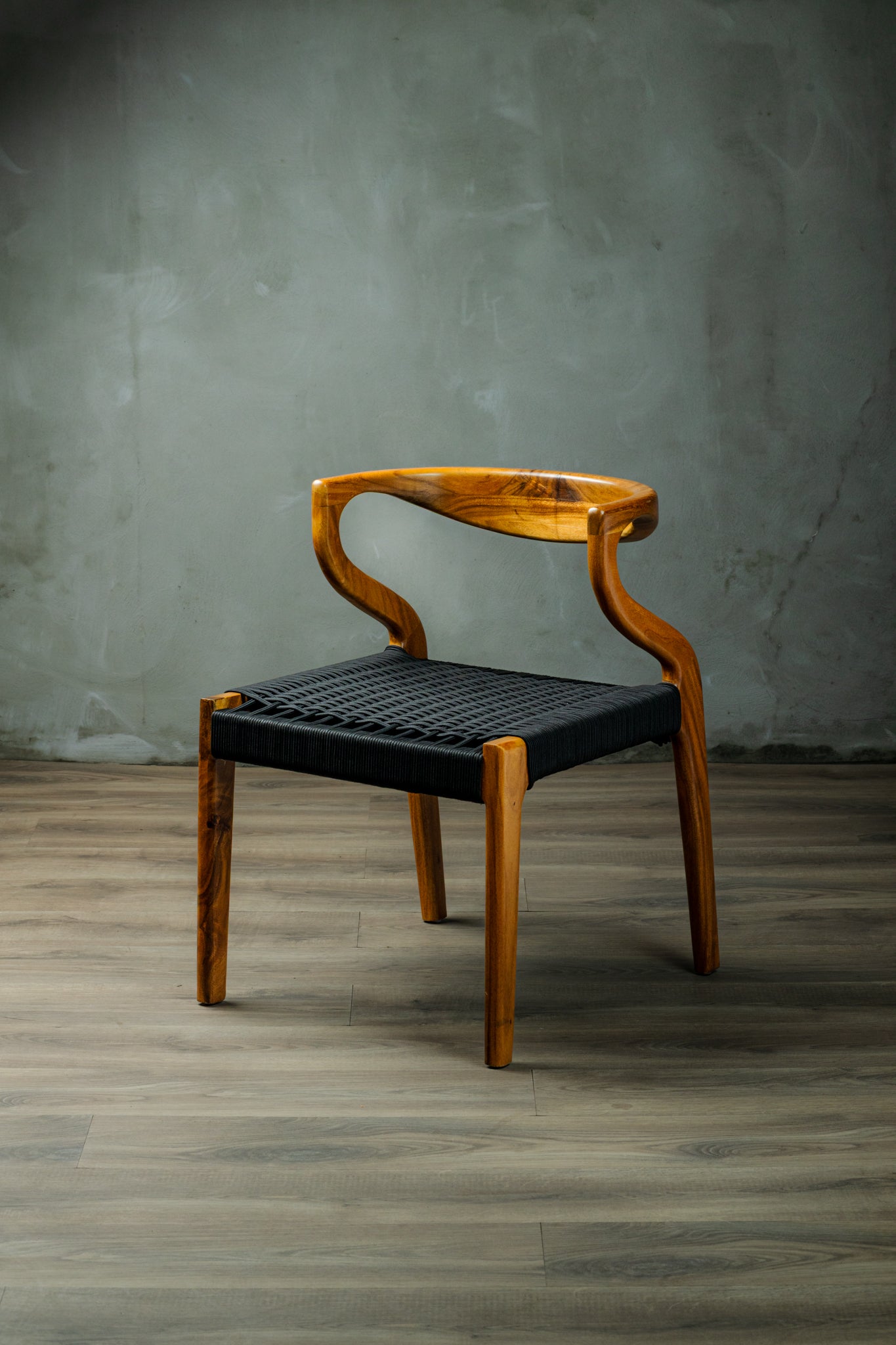 Silla Novello Parota Tejido Negro