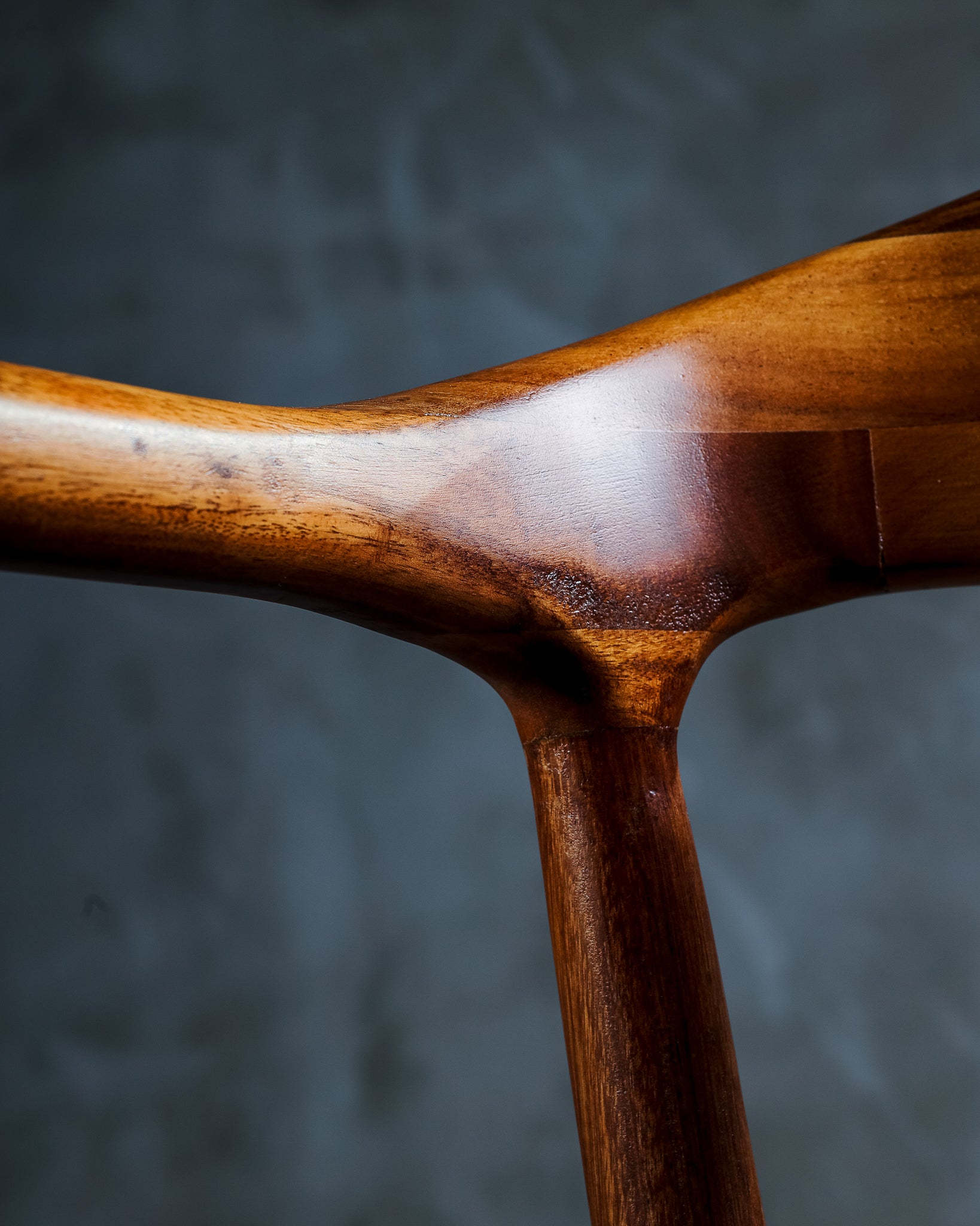 Silla Sicilia Parota Tejido Negro