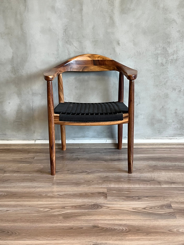 Silla Romana Parota Tejida Negro