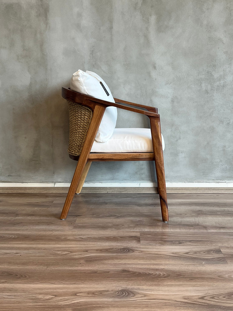 Silla Caserta en Parota Tejida Exterior