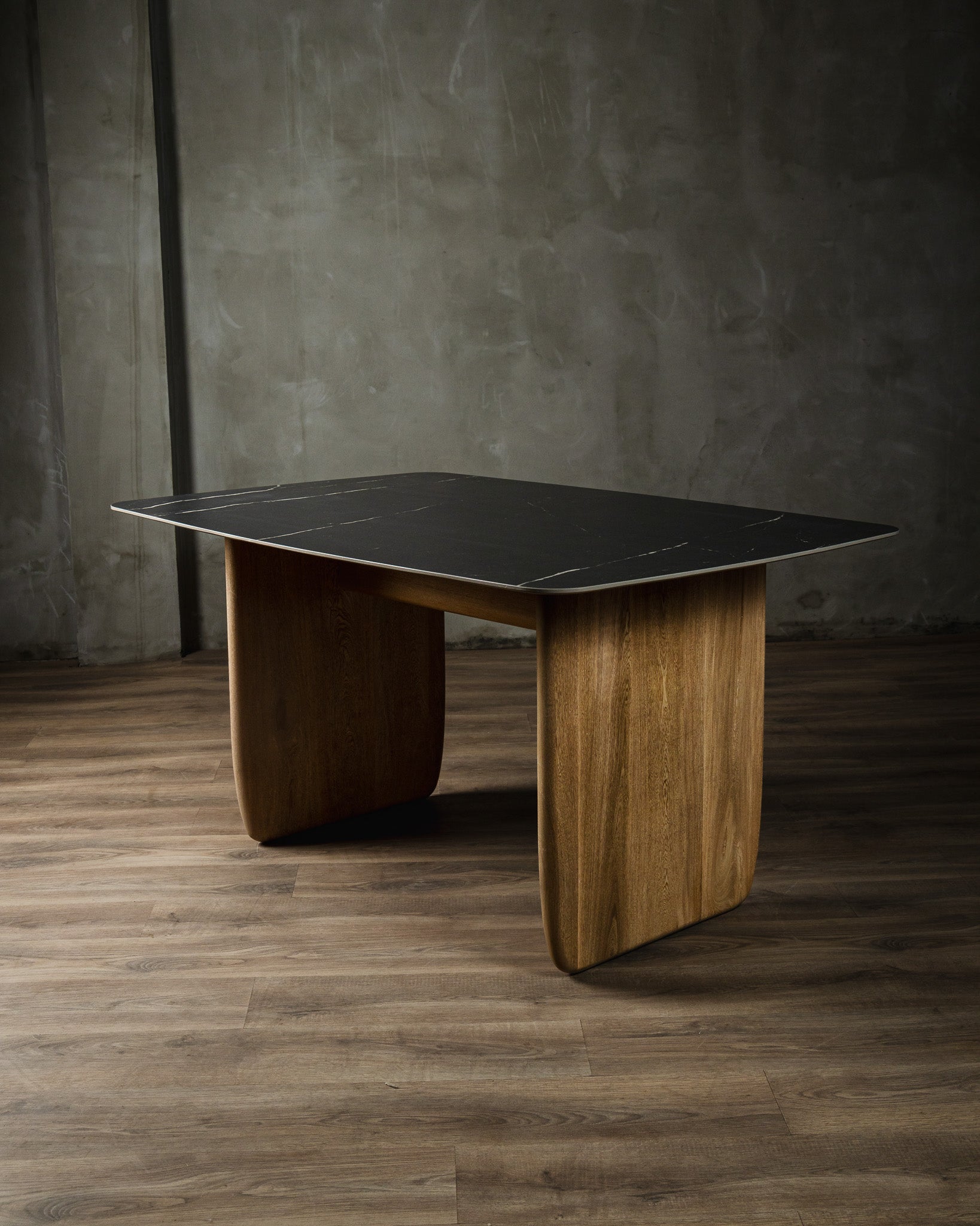 Mesa Comedor Nardo Roble y Cuarcita