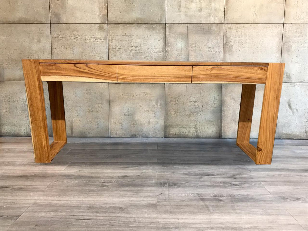 Credenza Portones
