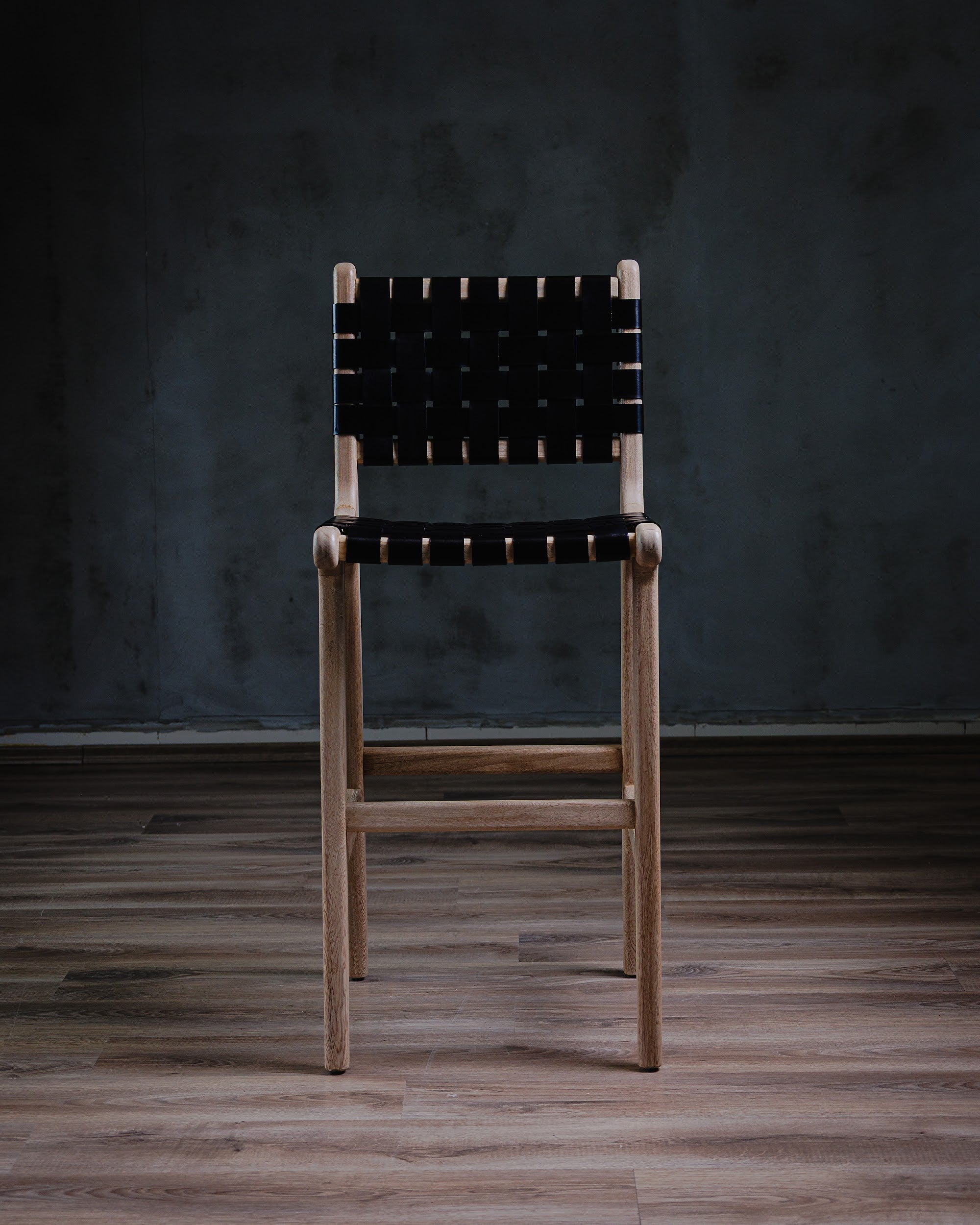 Banco Portofino en Roble Cuero Negro - vista lateral