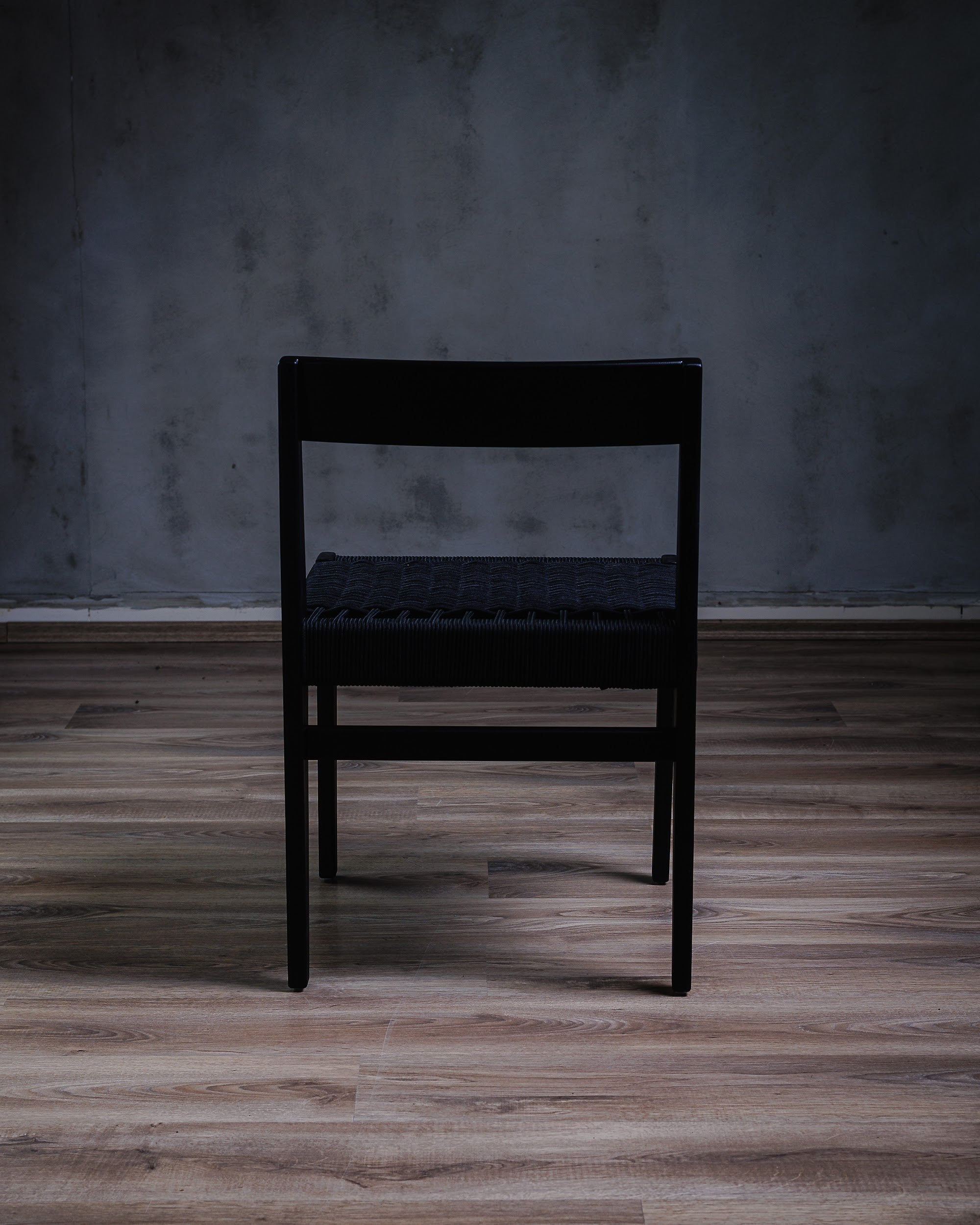 Silla Lucca en Roble Negro - detalle