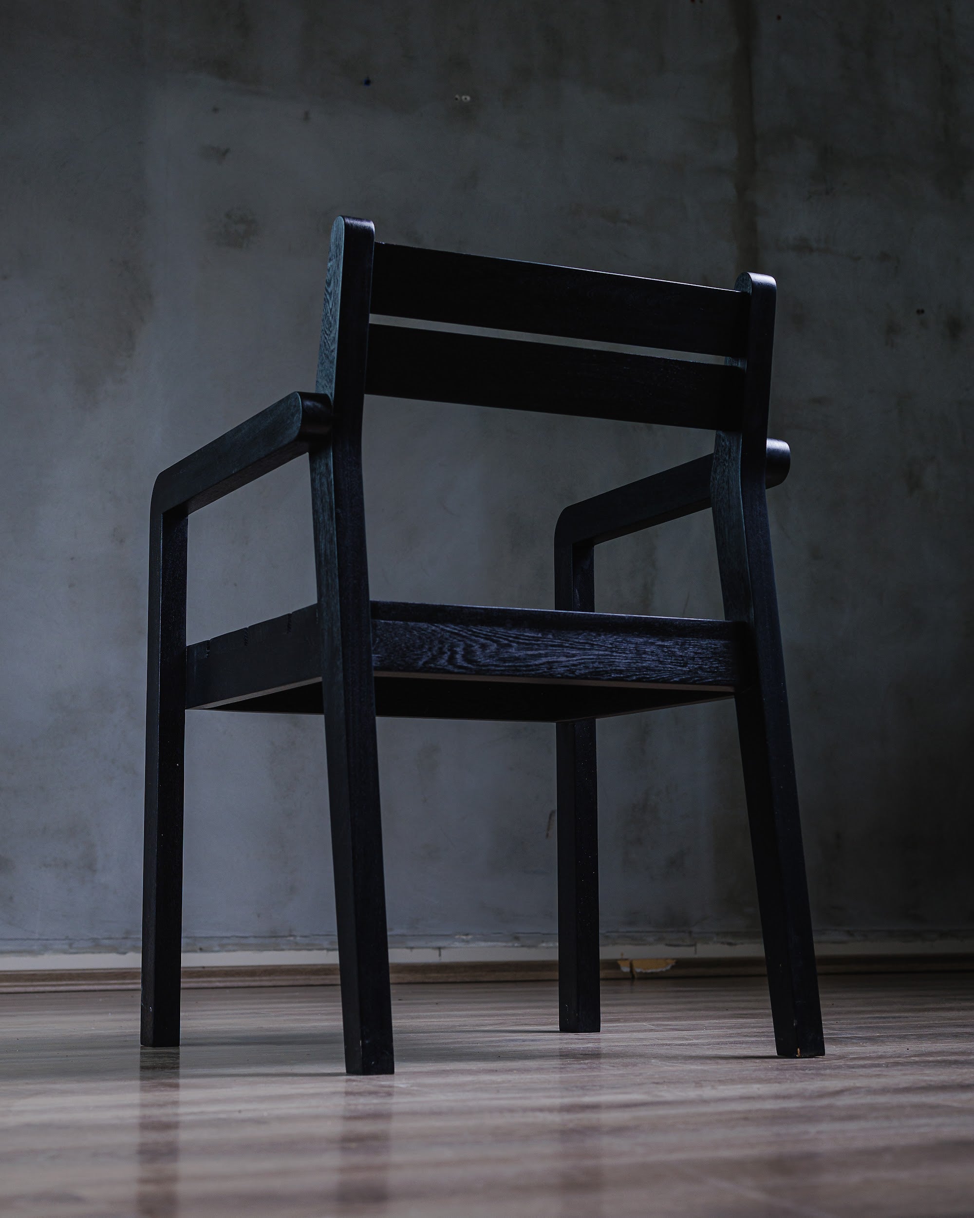 Silla Treviso en Roble Negro - detalle