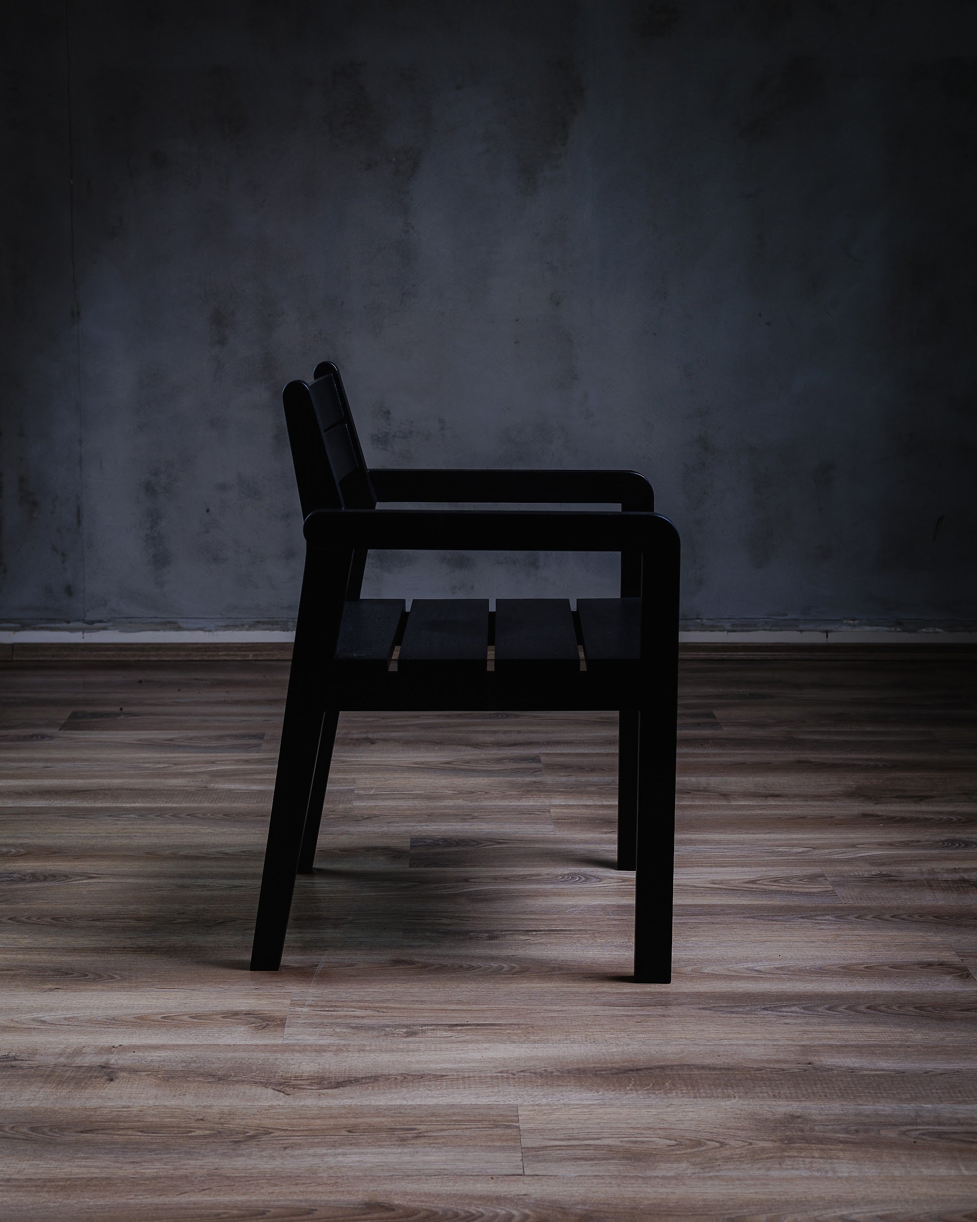Silla Treviso en Roble Negro - vista lateral