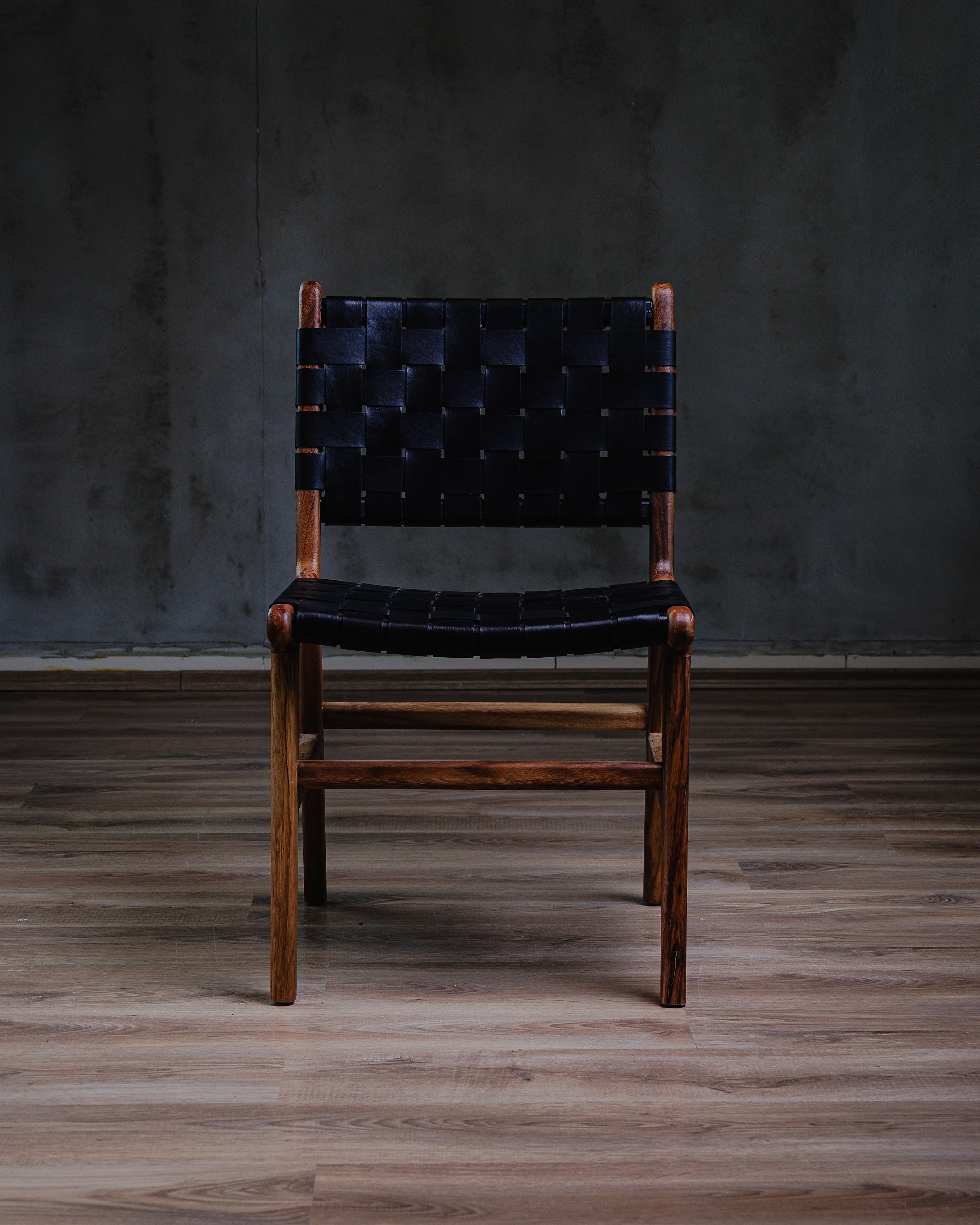 Silla Asolo en Roble Cuero Negro - vista alternativa