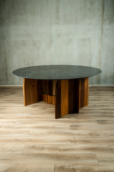 Mesa Base Parota Cobertura Circular Granito Negro-