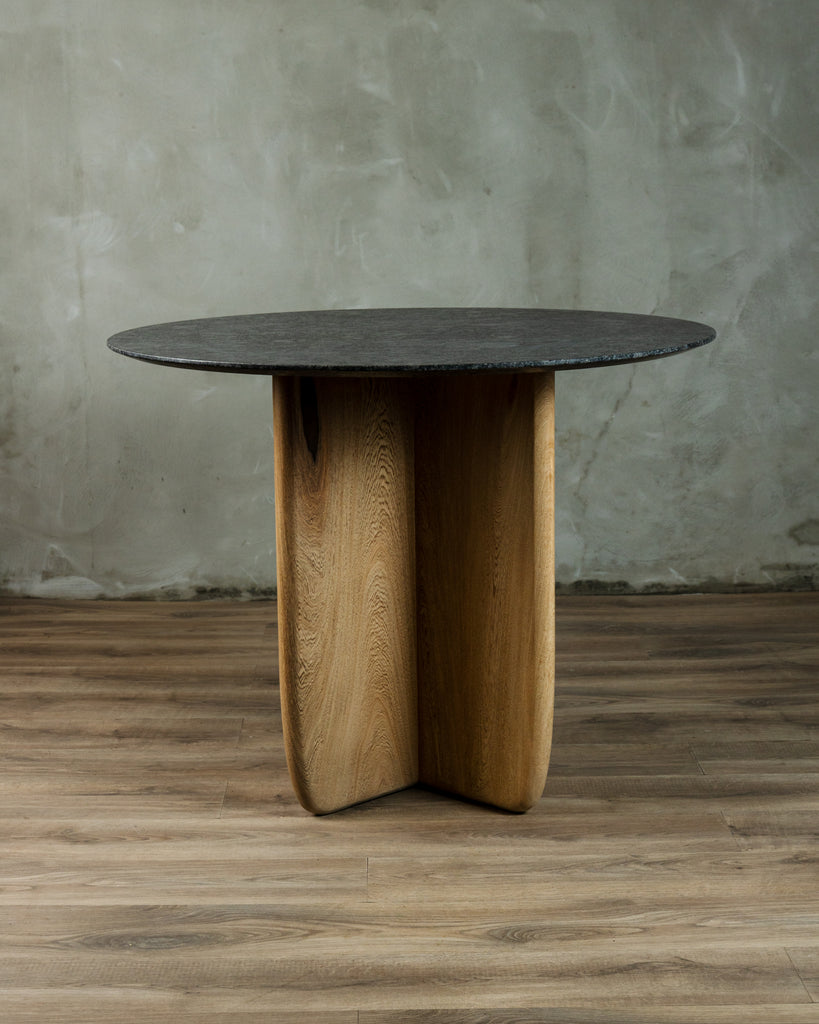 Mesa Base Roble Cobertura Granito Negro-