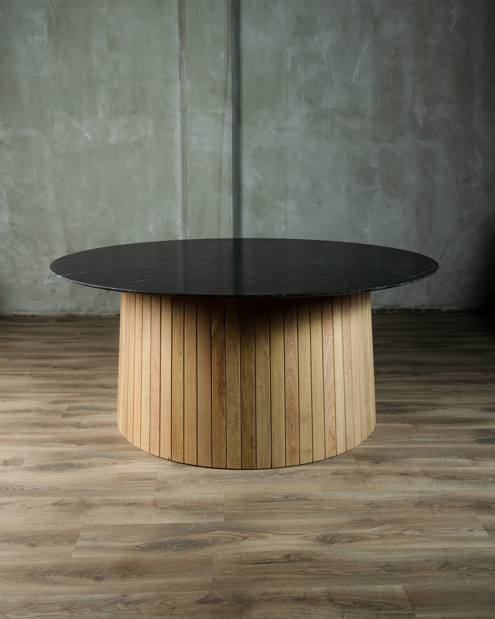 Mesa Comedor Olimpia en Roble y Granito