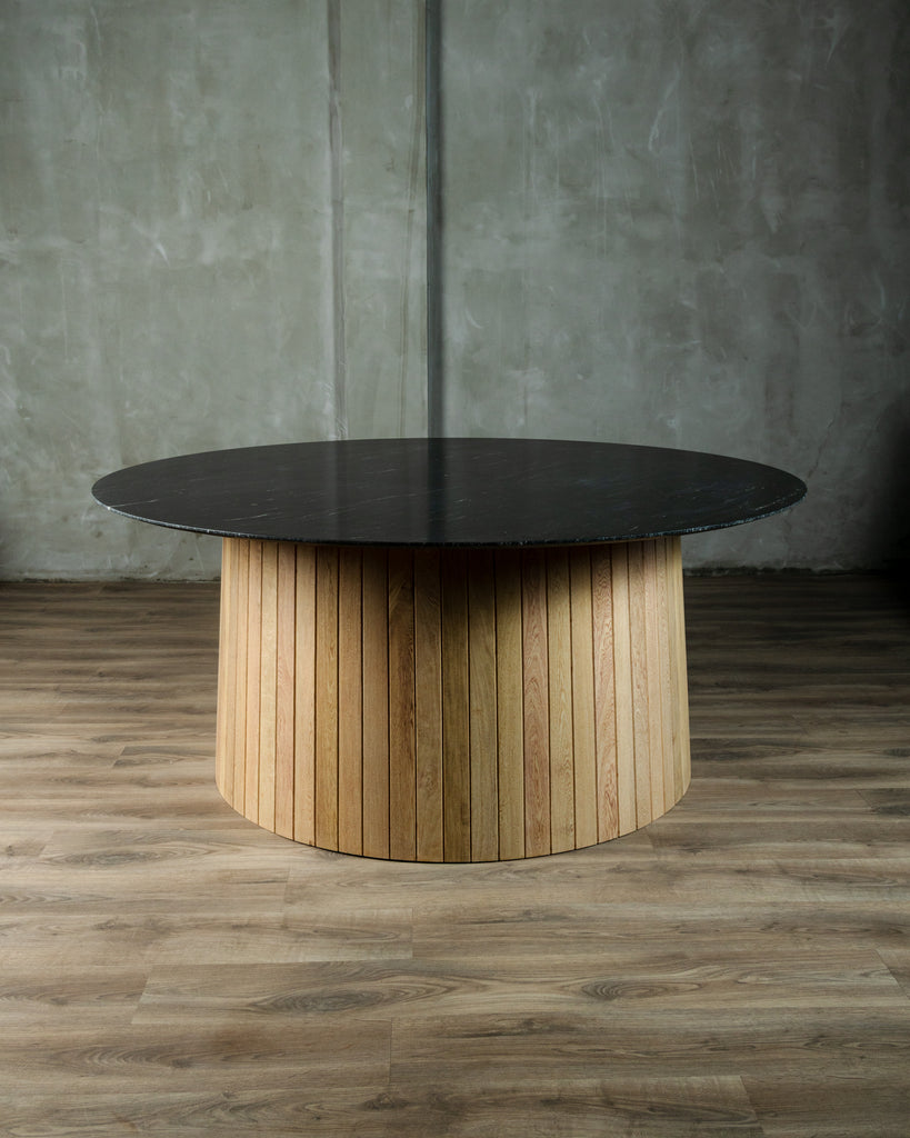 Mesa Olimpia en Roble Granito Negro