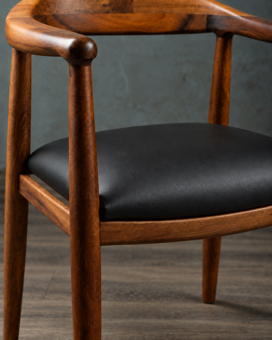 Silla Romana en Parota Vinipiel Negro