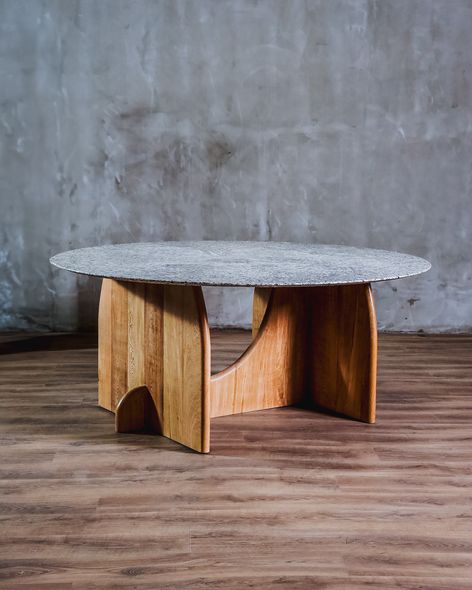 Mesa Comedor Amorino Roble y Granito.