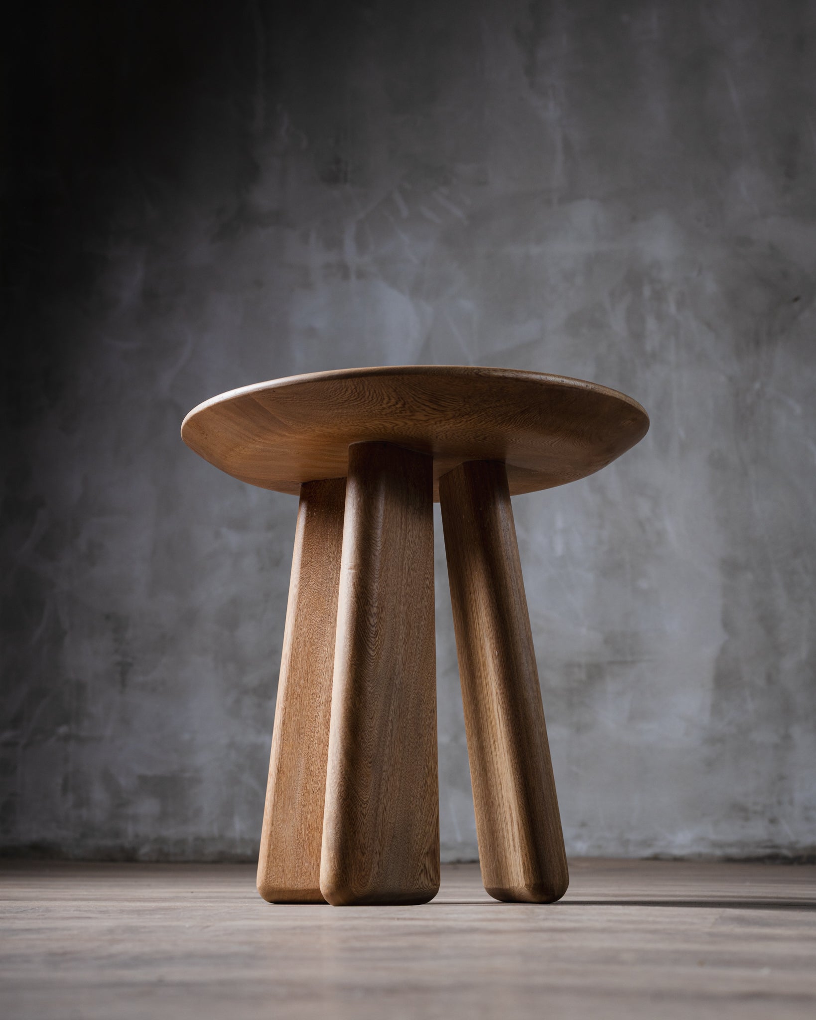 Mesa lateral Gaeta Roble