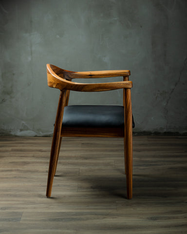 Silla Romana Parota Vinipiel Negro
