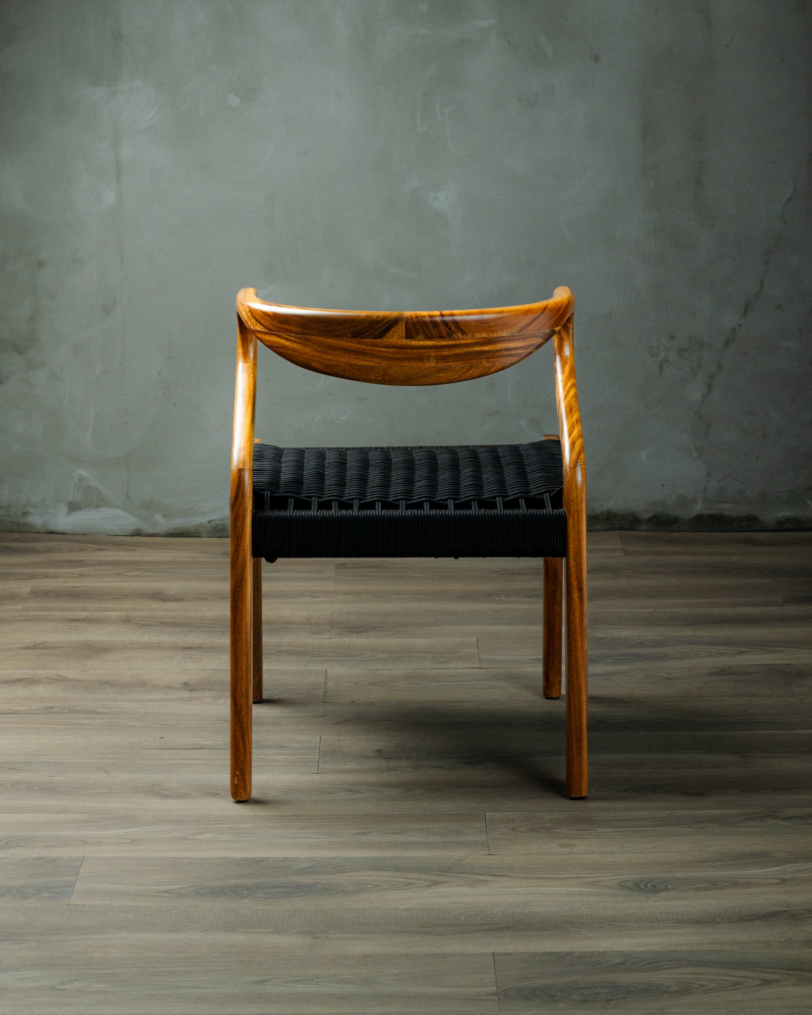 Silla Novello Parota Tejido Negro