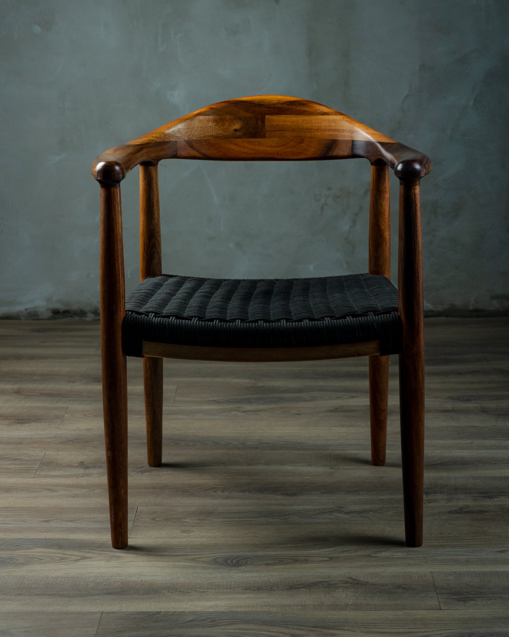 Silla Romana Parota Tejido Negro