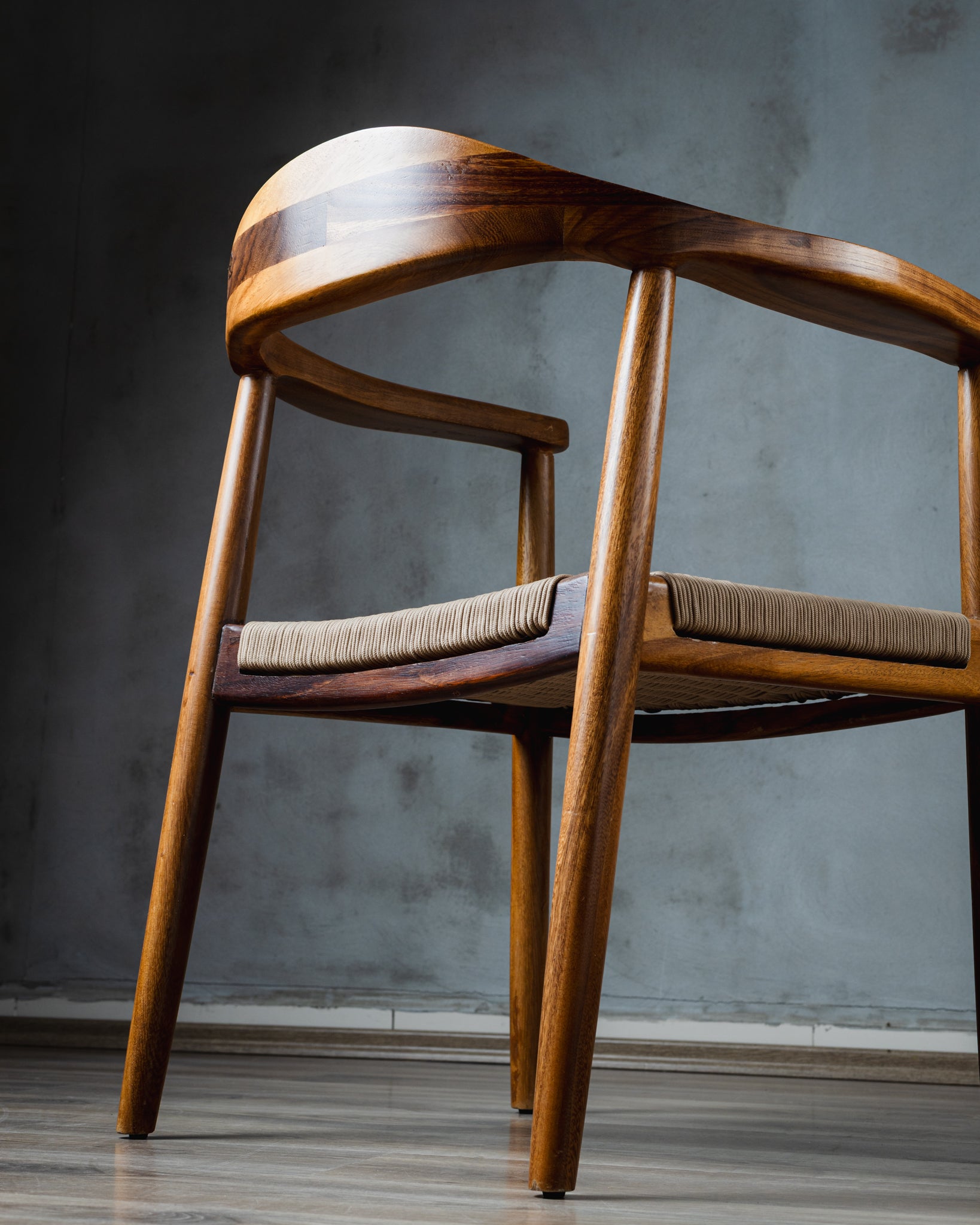 Silla Romana Tejida Parota