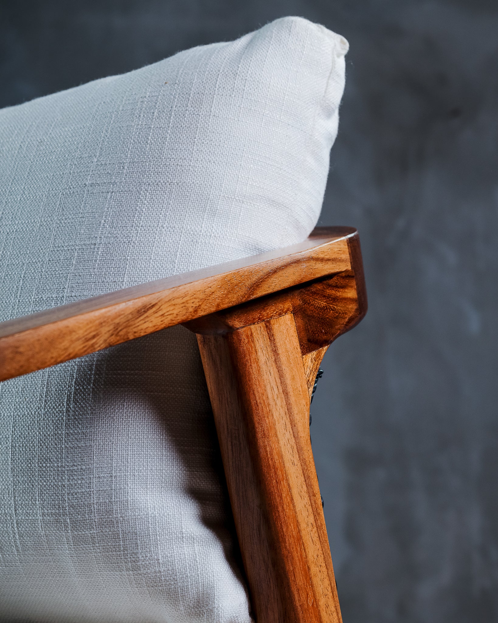 Silla Caserta Parota Tejido Negro