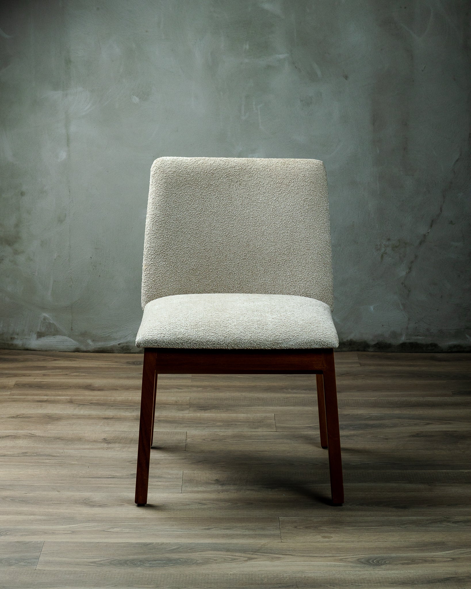 Silla Dante en Roble — detalle