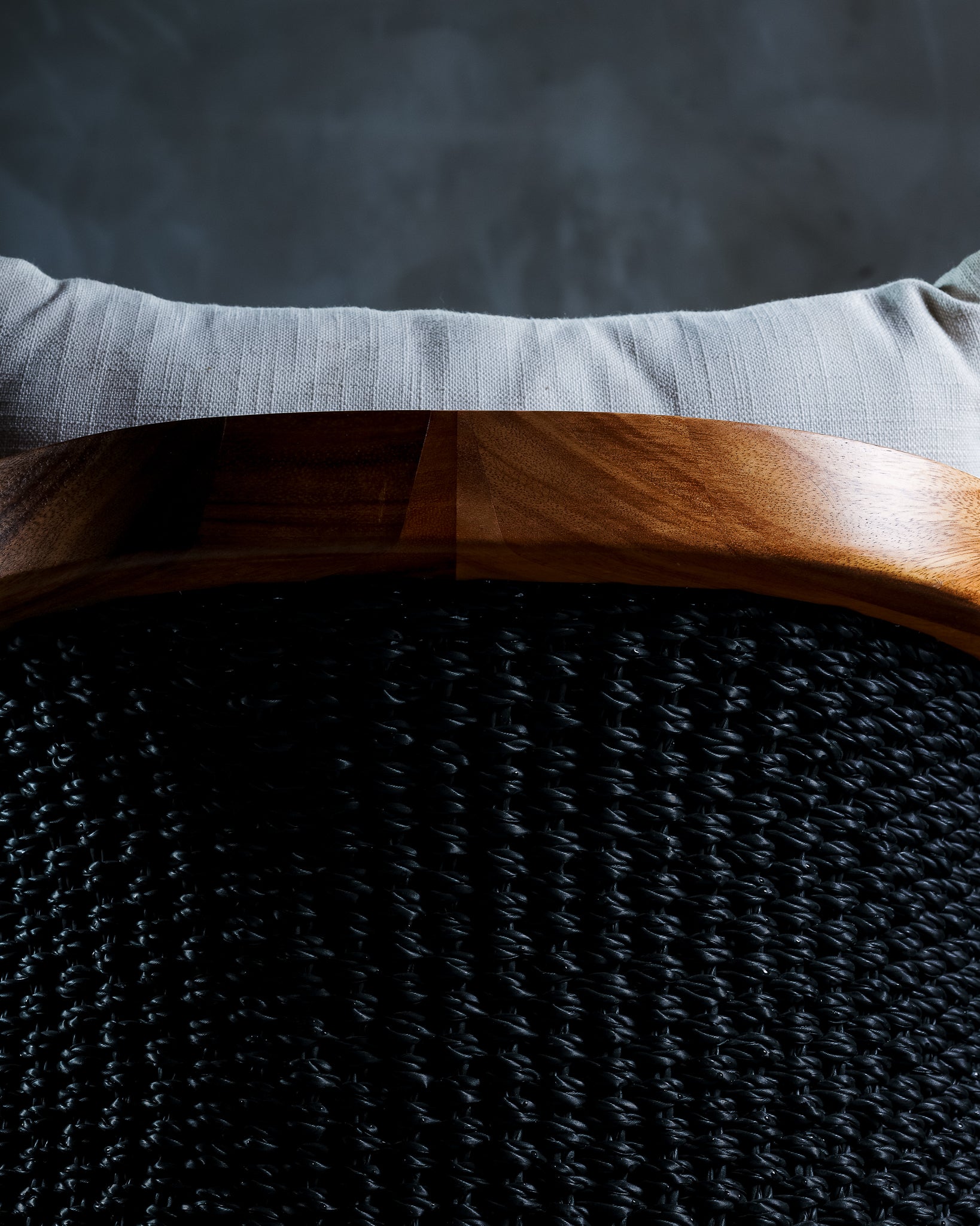 Silla Caserta Parota Tejido Negro