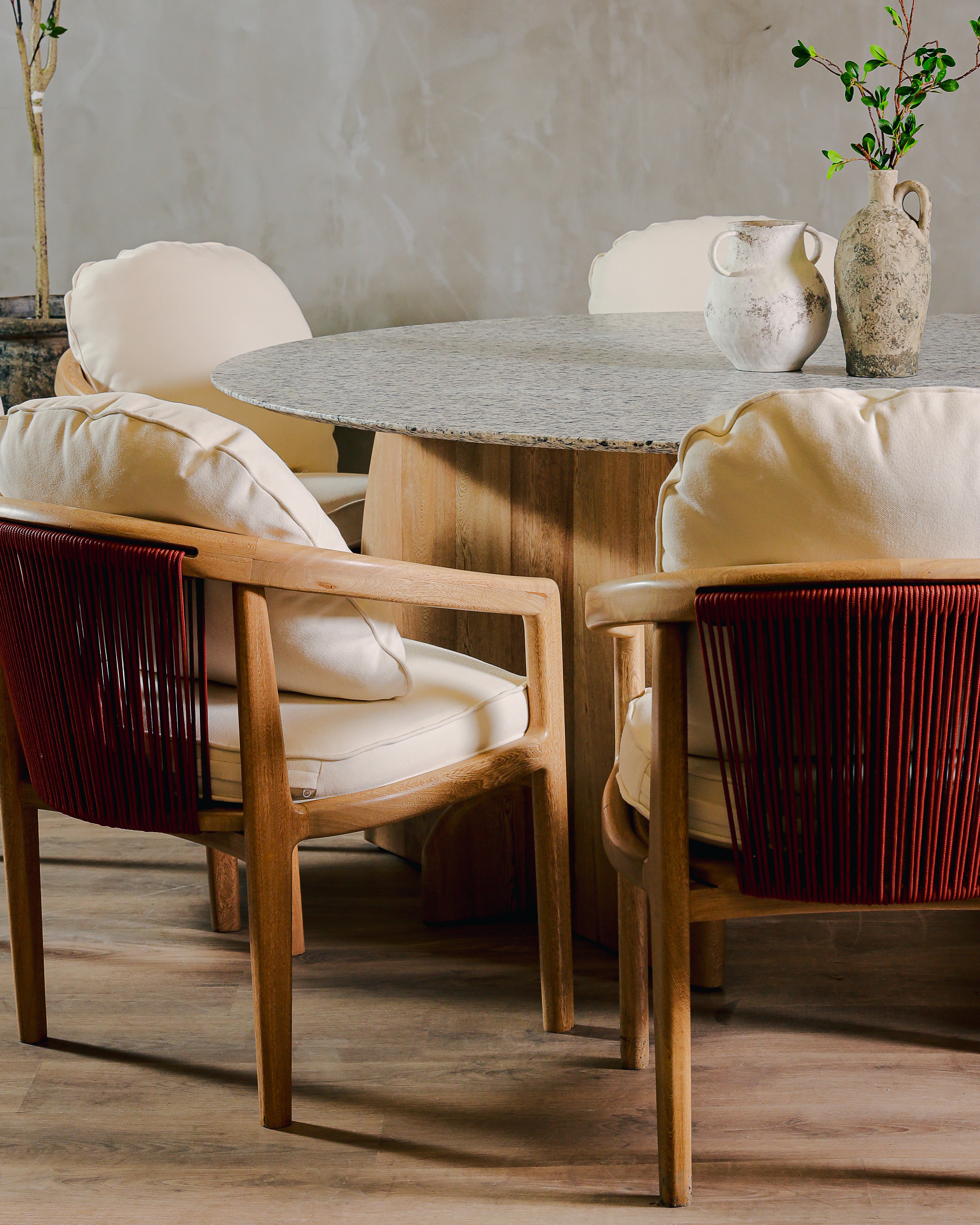 Mesa Comedor Amorino Roble y Granito.